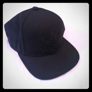 NWOT Adidas | Black Green Snapback Cap